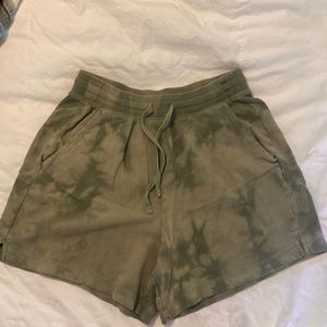 Olive green cotton shorts. Sz S